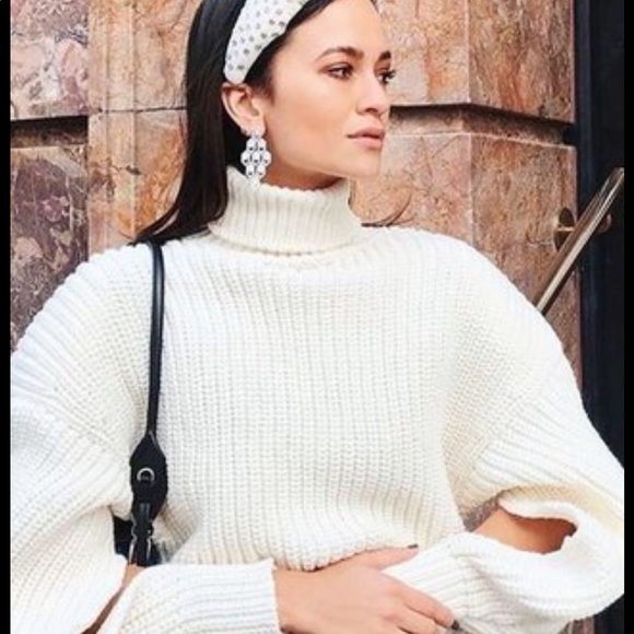 Sweater Weather Mystery Style Box Fall Winter - Picture 3 of 8